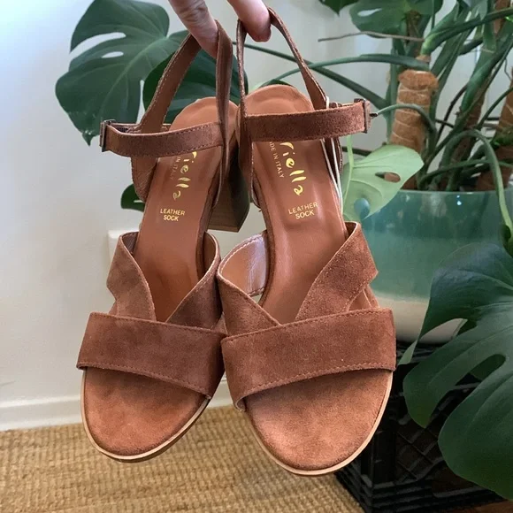 NWT - Mariella Leather (Suede) Block Heel Sandals - Picture 2 of 14